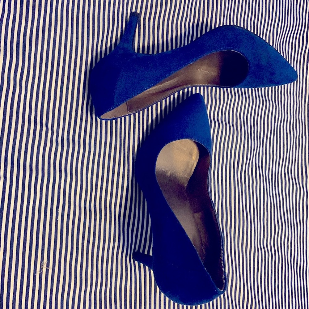 Dress shoes